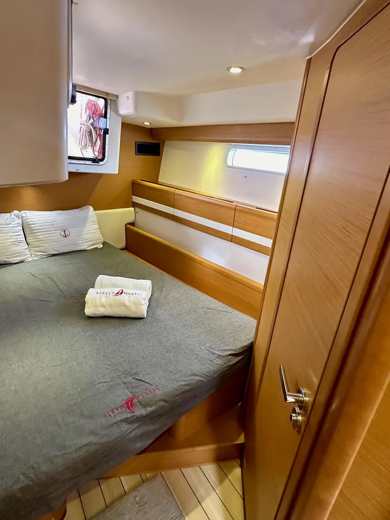 Slide: The Image of Jeanneau 57 2014 - 89