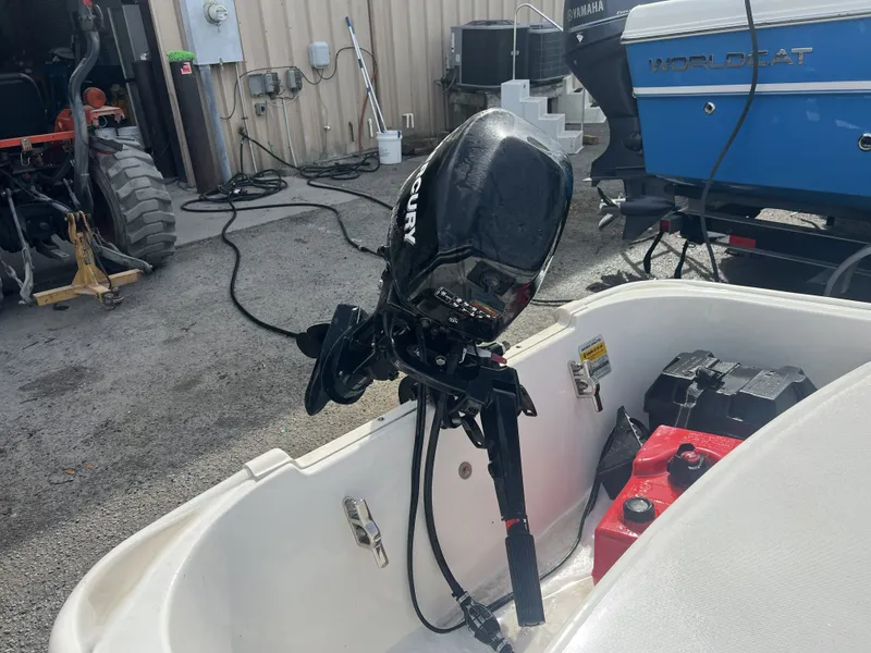 Slide: The Image of Boston Whaler TENDER 110 2007 - 3