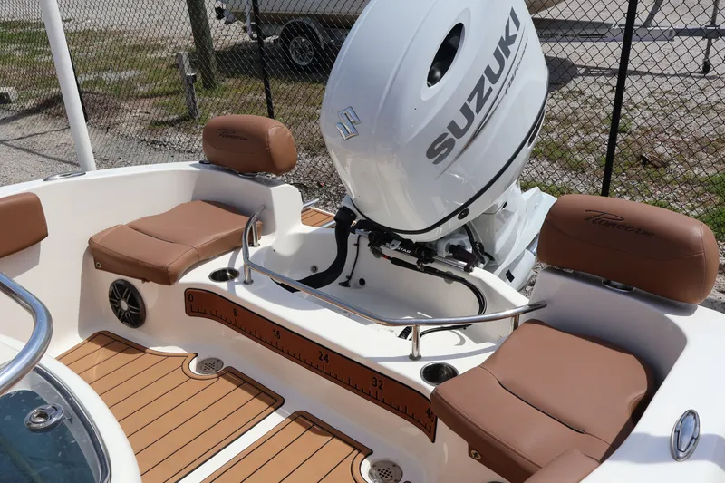 Slide: The Image of Pioneer 202 Sportfish 2024 - 9