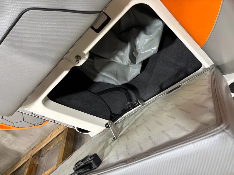 Slide: The Image of MasterCraft NXT20 2015 - 10