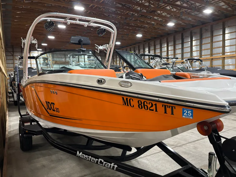 Slide: The Image of MasterCraft NXT20 2015 - 3
