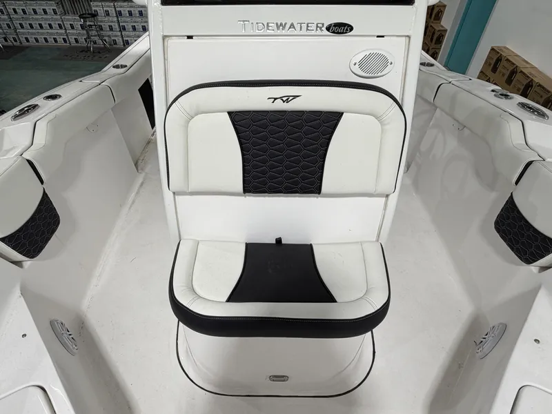 Slide: The Image of Tidewater 232 LXF 2026 - 17