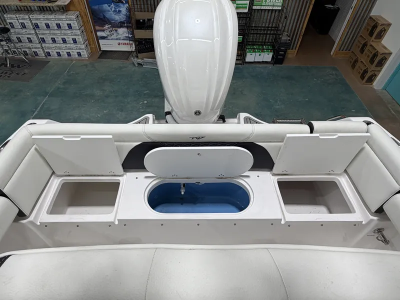 Slide: The Image of Tidewater 232 LXF 2026 - 7