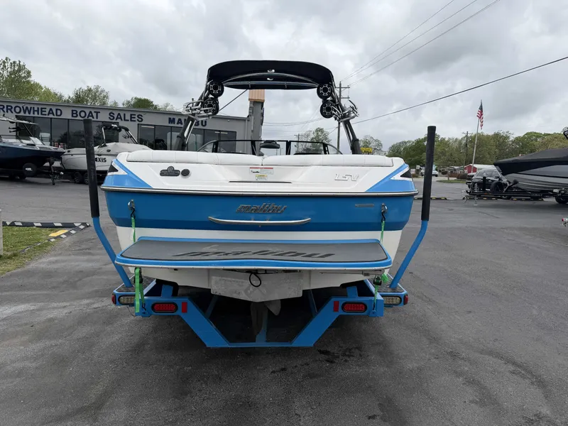 Slide: The Image of Malibu Wakesetter 23 LSV 2010 - 17