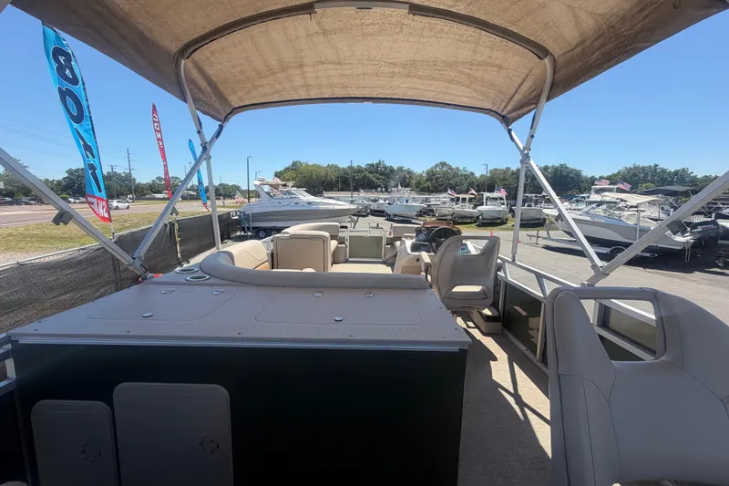 Slide: The Image of 2023 Tahoe Pontoon GT 2385 RF on a boat lot. - 26