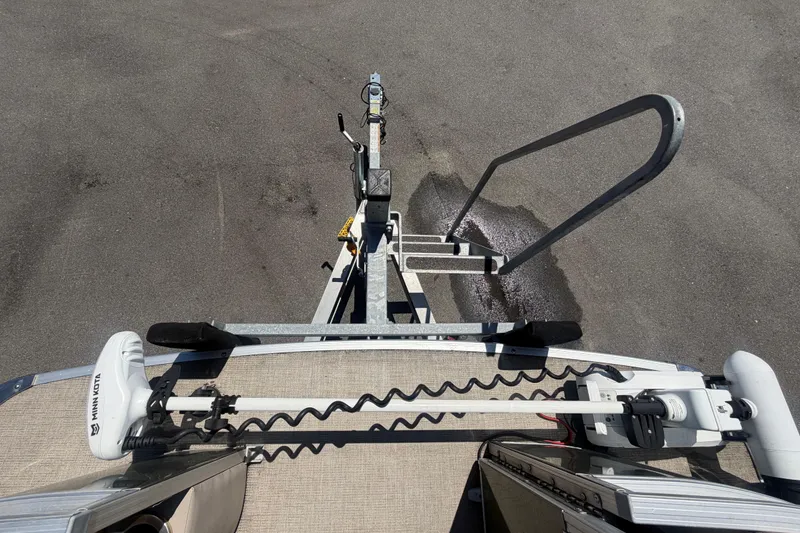 Slide: The Image of Tahoe GT 2385 RF 2023 - 74