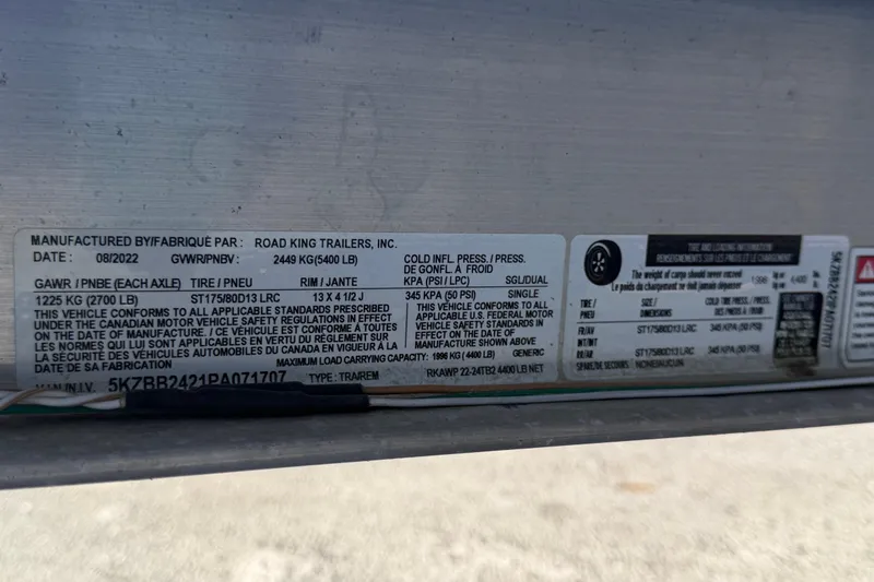 Slide: The Image of Close-up of a 2023 Tahoe Pontoon GT 2385 RF trailer specification label. - 81
