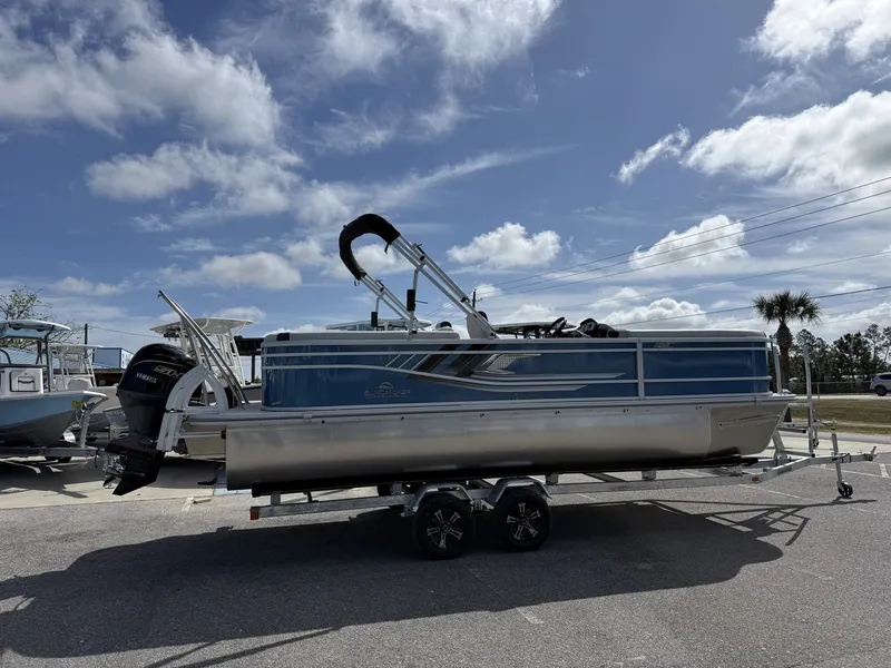 Slide: The Image of SunCatcher Select Series 22RC-YAMAHA VF115 SHO 2026 - 6