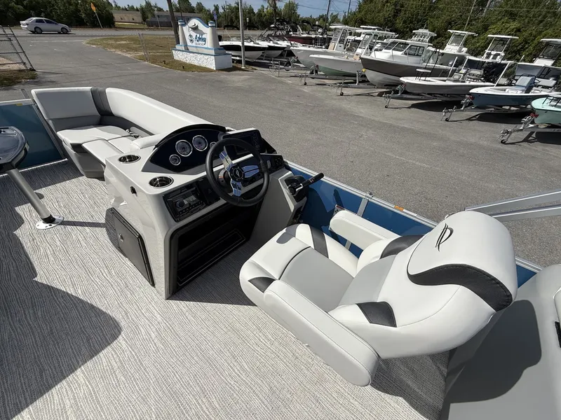 Slide: The Image of SunCatcher Select Series 22RC-YAMAHA VF115 SHO 2026 - 7