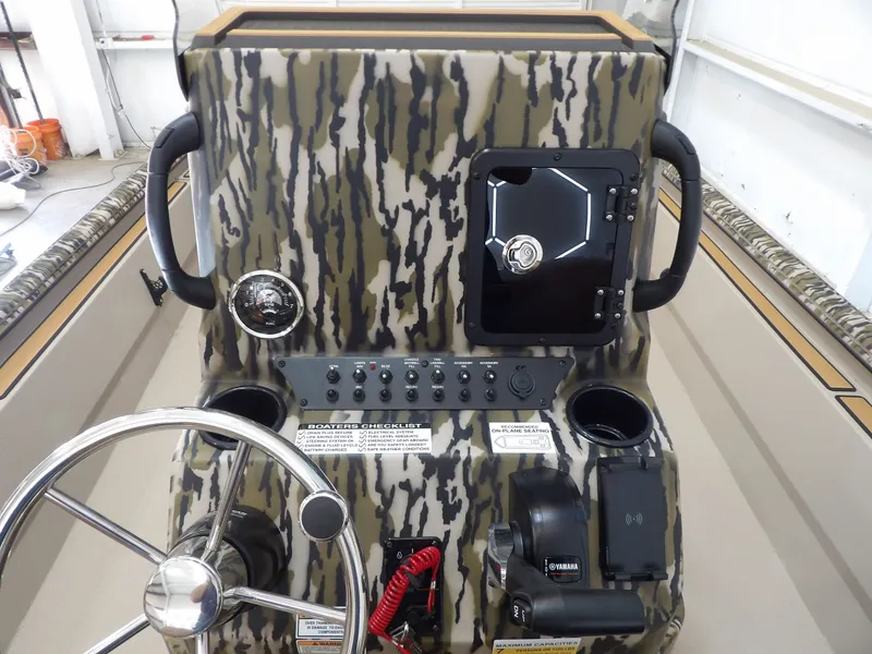 Slide: The Image of Avid 20CC Rogue 2026 - 9