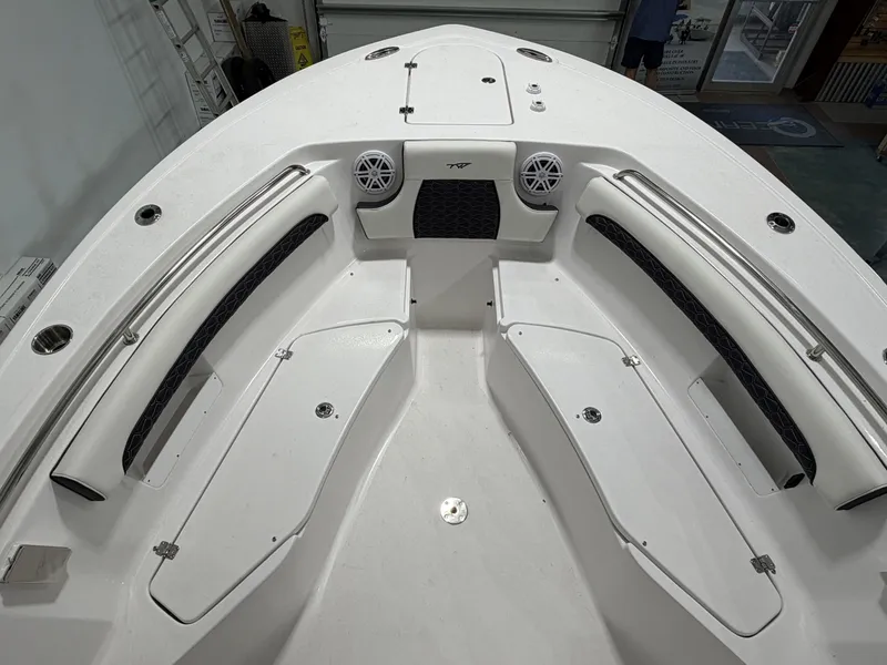 Slide: The Image of Tidewater 232 LXF 2026 - 14