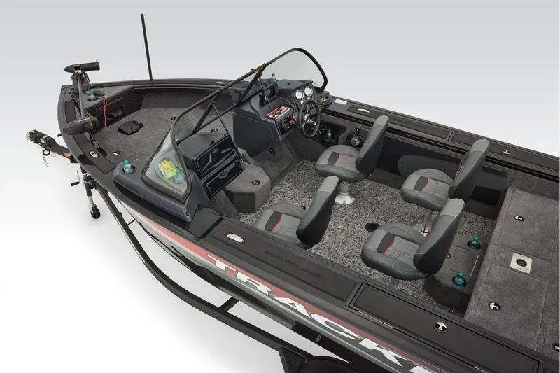 Slide: The Image of Tracker Targa™ V-19 WT 2026 - 12