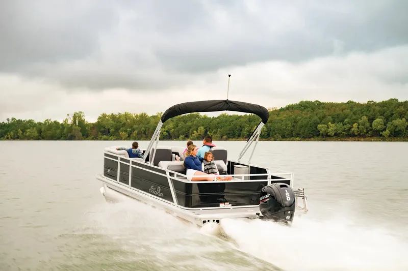 Slide: The Image of Sun Tracker Party Barge 22 RF DLX 2026 - 5