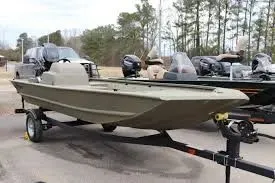 The Image of Tracker Grizzly 1648 SC 2026 - 1