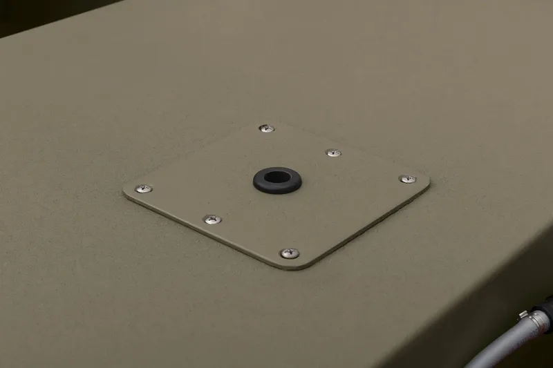 Slide: The Image of Tracker Grizzly 1648 SC 2026 - 11