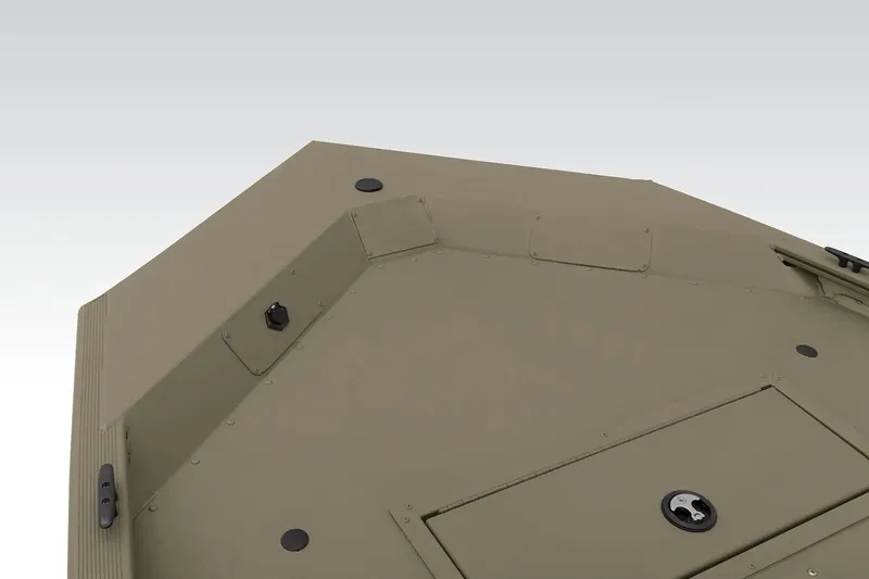 Slide: The Image of Tracker Grizzly 1648 SC 2026 - 5