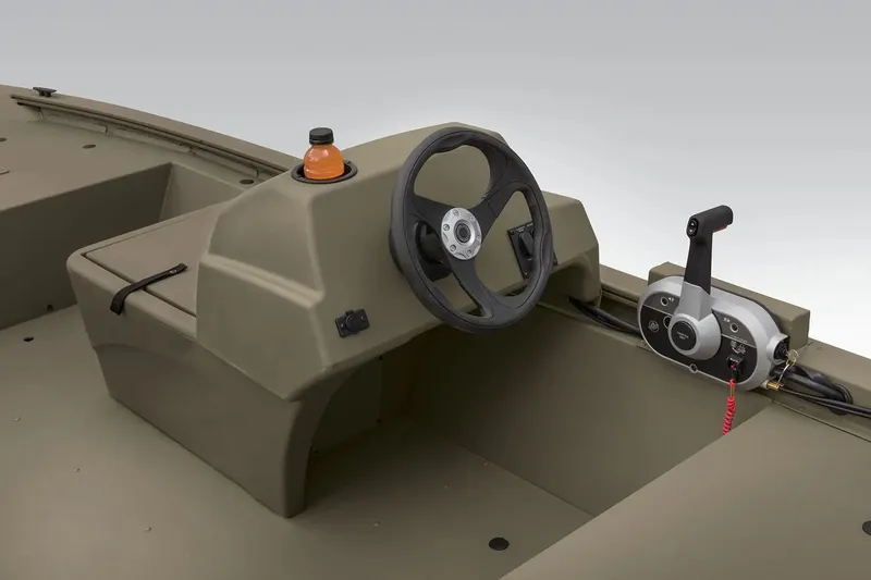 Slide: The Image of Tracker Grizzly 1648 SC 2026 - 9