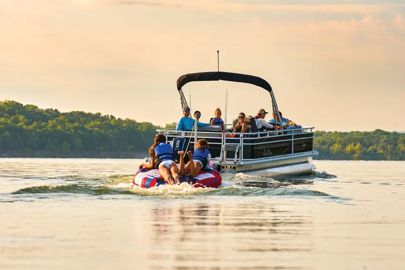 The Image of Sun Tracker Sportfish 24 XP3 2026 - 1