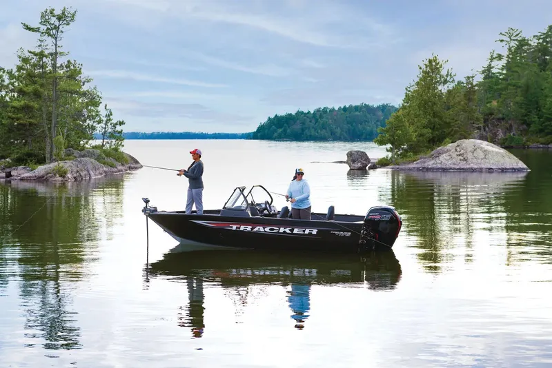 Slide: The Image of Tracker Pro Guide V-175 WT 2026 - 6