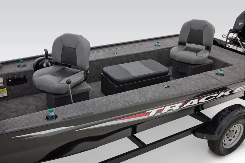 Slide: The Image of Tracker Panfish 17 2026 - 10