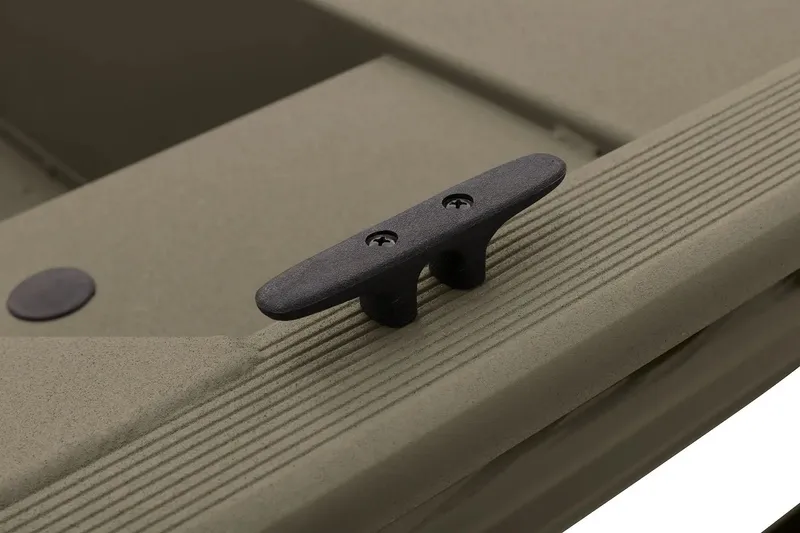 Slide: The Image of Tracker Grizzly 1648 Utility 2026 - 11