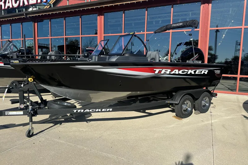 The Image of Tracker Targa V-18 Combo 2026 - 1