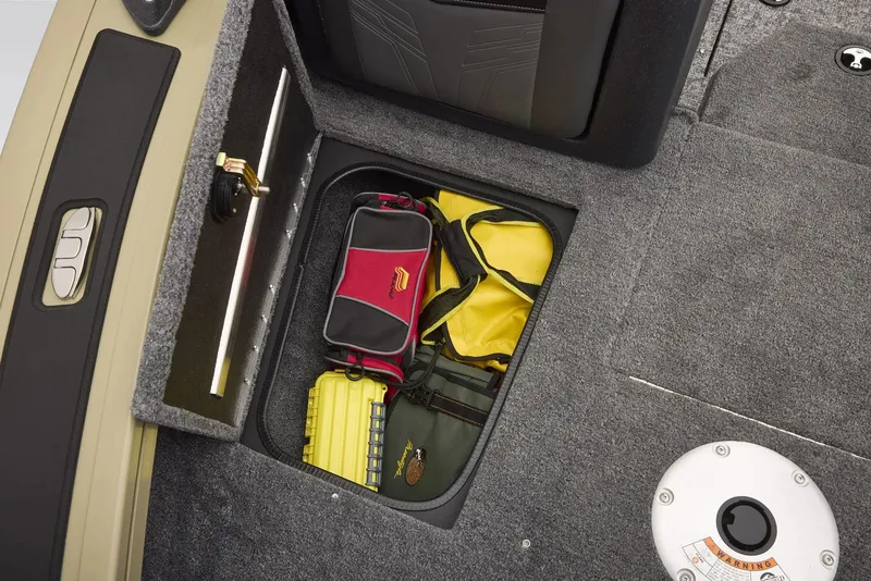 Slide: The Image of Tracker Targa V-18 Combo 2026 - 6