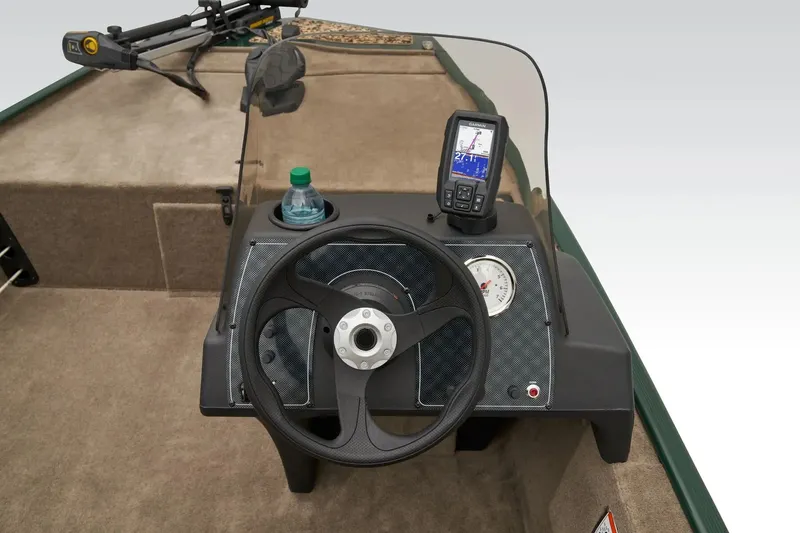 Slide: The Image of Tracker Bass Tracker Classic Limited 2026 - 14