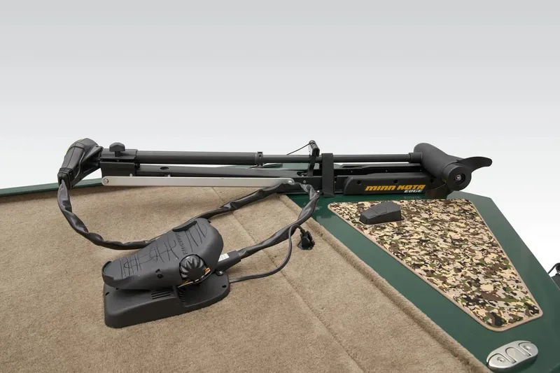 Slide: The Image of Tracker Bass Tracker Classic Limited 2026 - 7