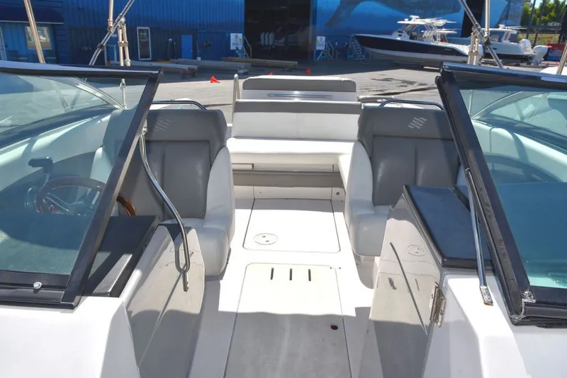 Slide: The Image of Four Winns 262 SL 2011 - 11