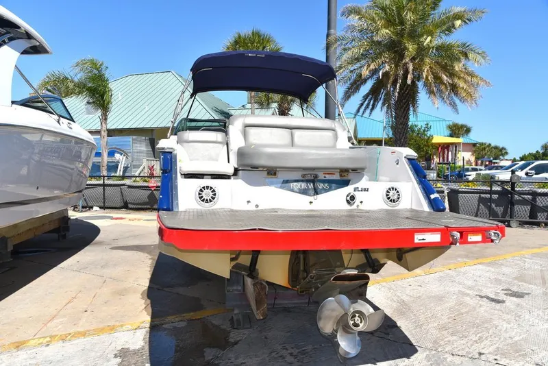 Slide: The Image of Four Winns 262 SL 2011 - 22