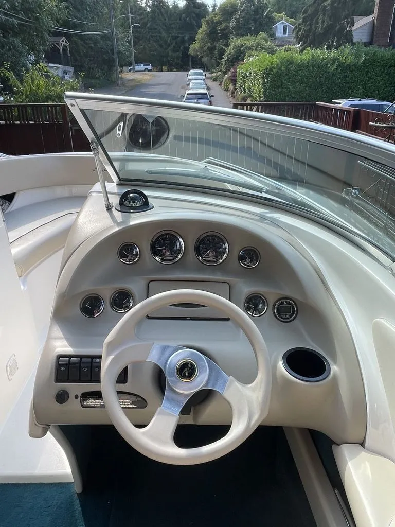 Slide: The Image of Sea Ray 210 Bow Rider 1998 - 11