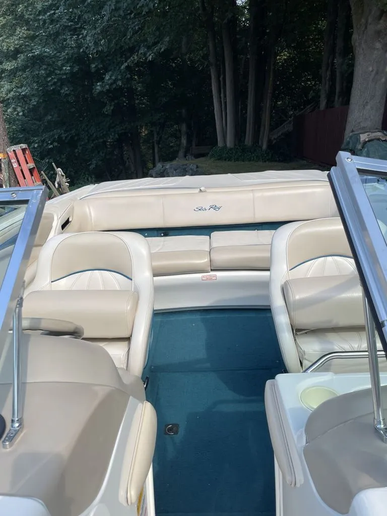 Slide: The Image of Sea Ray 210 Bow Rider 1998 - 13