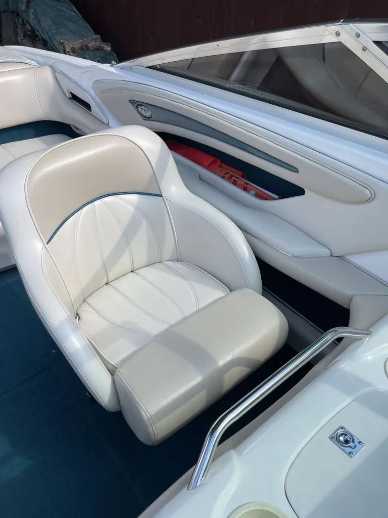 Slide: The Image of Sea Ray 210 Bow Rider 1998 - 14