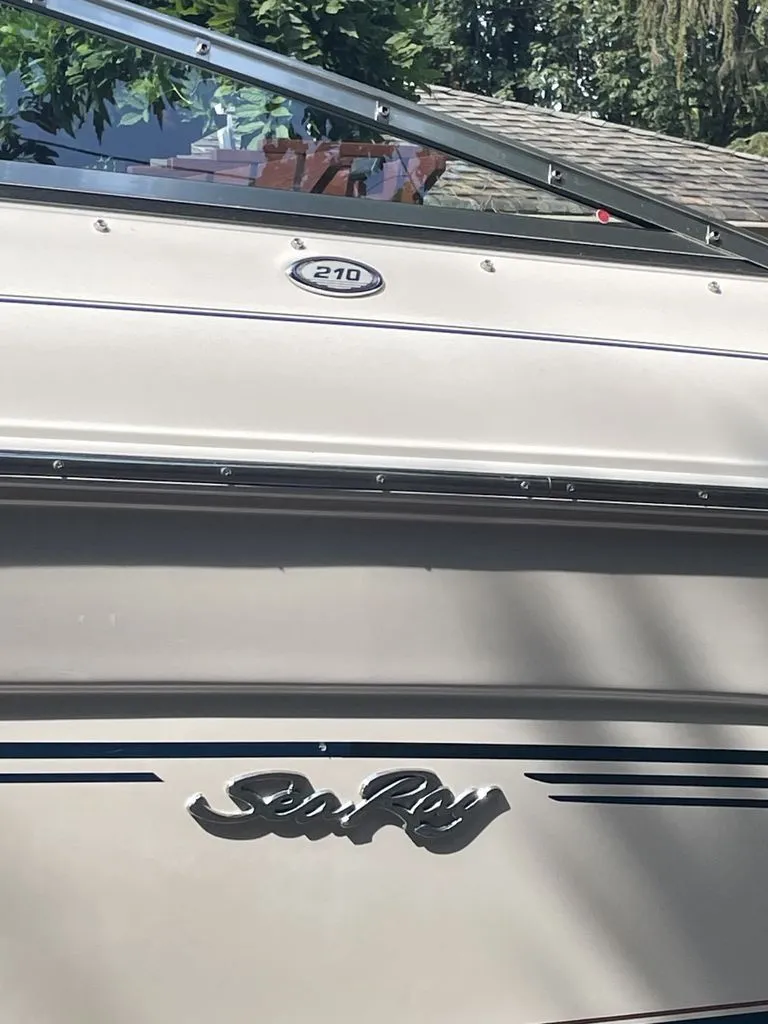 Slide: The Image of Sea Ray 210 Bow Rider 1998 - 22