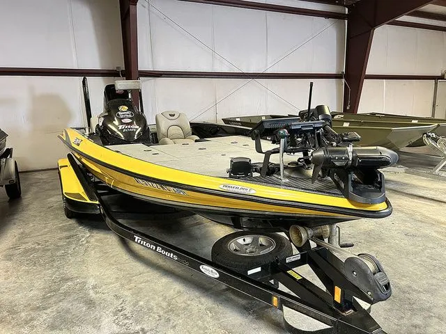 The Image of Triton 18TRX 2019 - 1