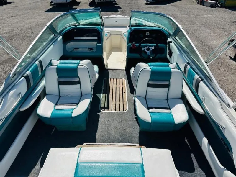 Slide: The Image of Sea Ray 180 1990 - 11