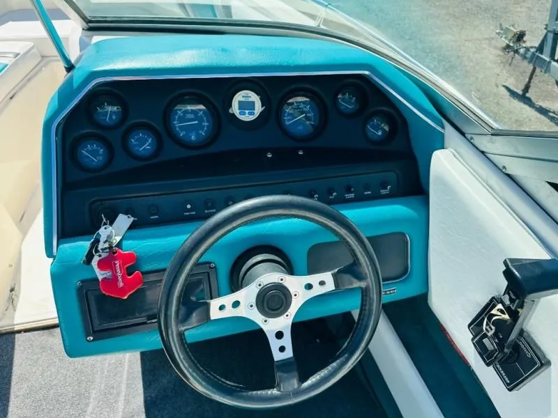 Slide: The Image of Sea Ray 180 1990 - 9