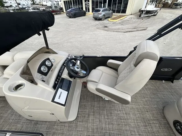 Slide: The Image of Harris 230 2019 - 10