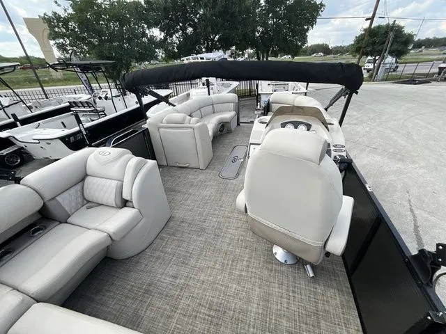 Slide: The Image of Harris 230 2019 - 13