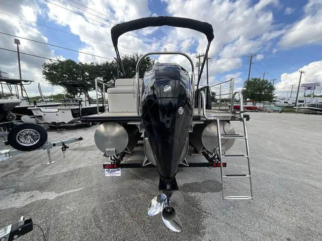 Slide: The Image of Harris 230 2019 - 6