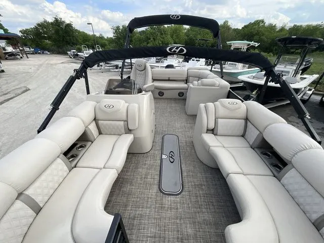 Slide: The Image of Harris 230 2019 - 7