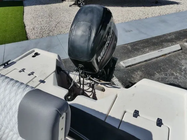 Slide: The Image of Cape Craft 160 2016 - 5