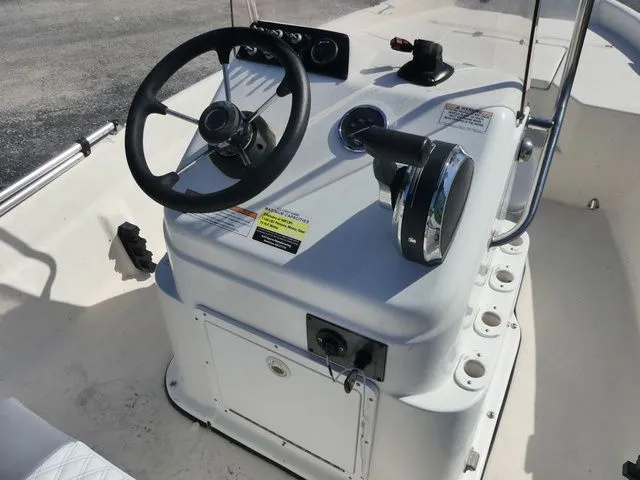 Slide: The Image of Cape Craft 160 2016 - 8