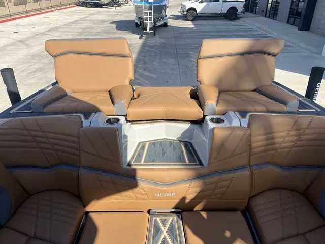 Slide: The Image of Tigé 25ZX 2025 - 12