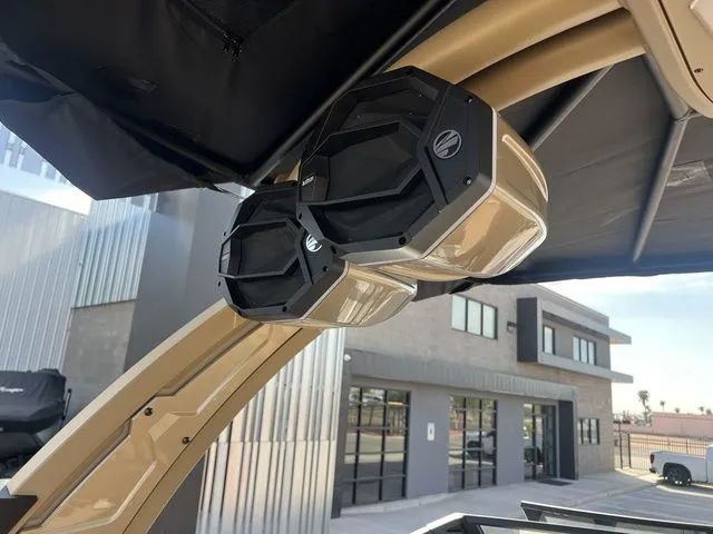 Slide: The Image of Tigé 25ZX 2025 - 15