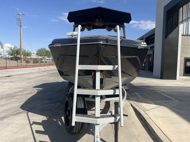 Slide: The Image of Tigé 25ZX 2025 - 3