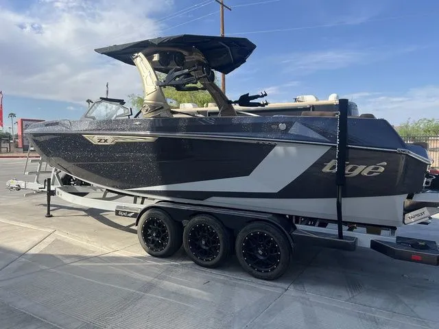 Slide: The Image of Tigé 25ZX 2025 - 6