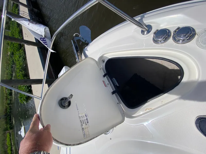 Slide: The Image of Sea Ray Sundancer 510 2001 - 17