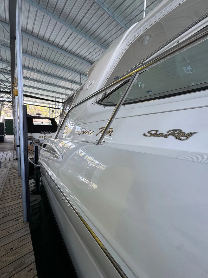 Slide: The Image of Sea Ray Sundancer 510 2001 - 19